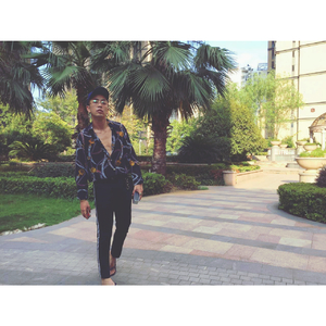 坠落名模AV日记在线观看
